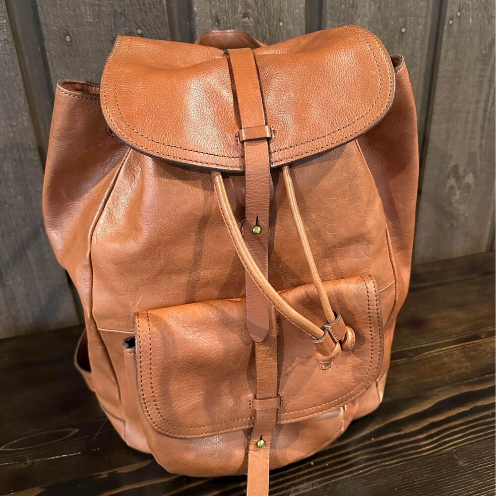 Madewell leather “Transport”
backpack rucksack